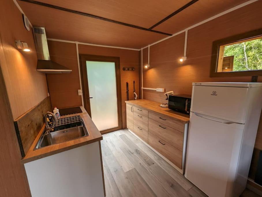 Gite Le Noisetier 3-6 Personnes Blesignac Extérieur photo