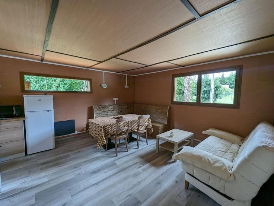 Gite Le Noisetier 3-6 Personnes Blesignac Extérieur photo